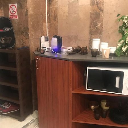 Desyatinnaya Hostel Kiev Eksteriør billede