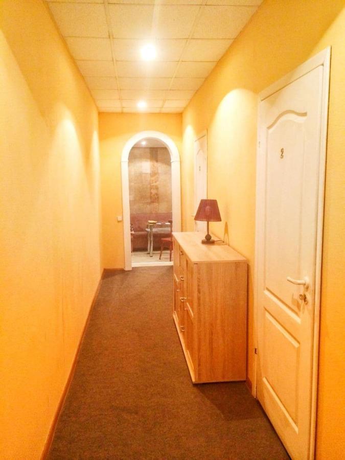 Desyatinnaya Hostel Kiev Eksteriør billede